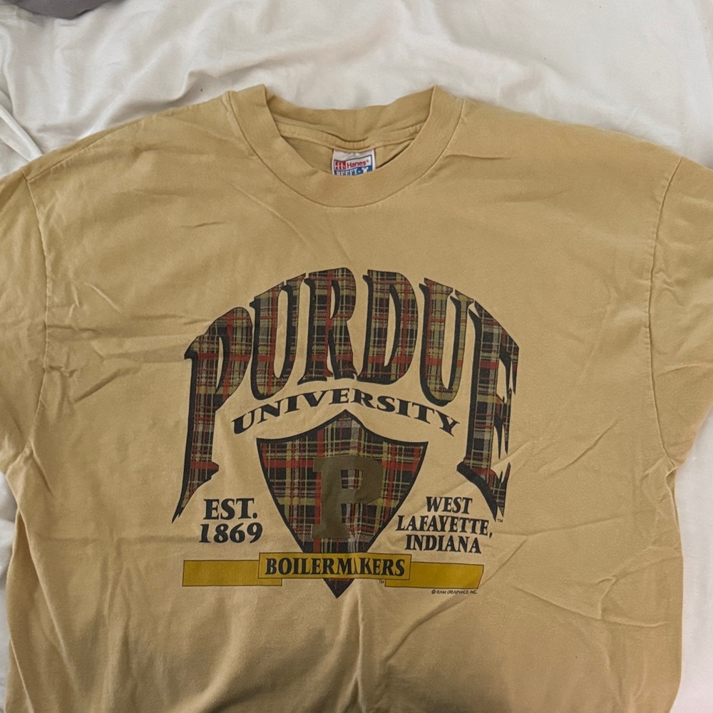 Purdue University Vintage BEEFY HANES Shirt